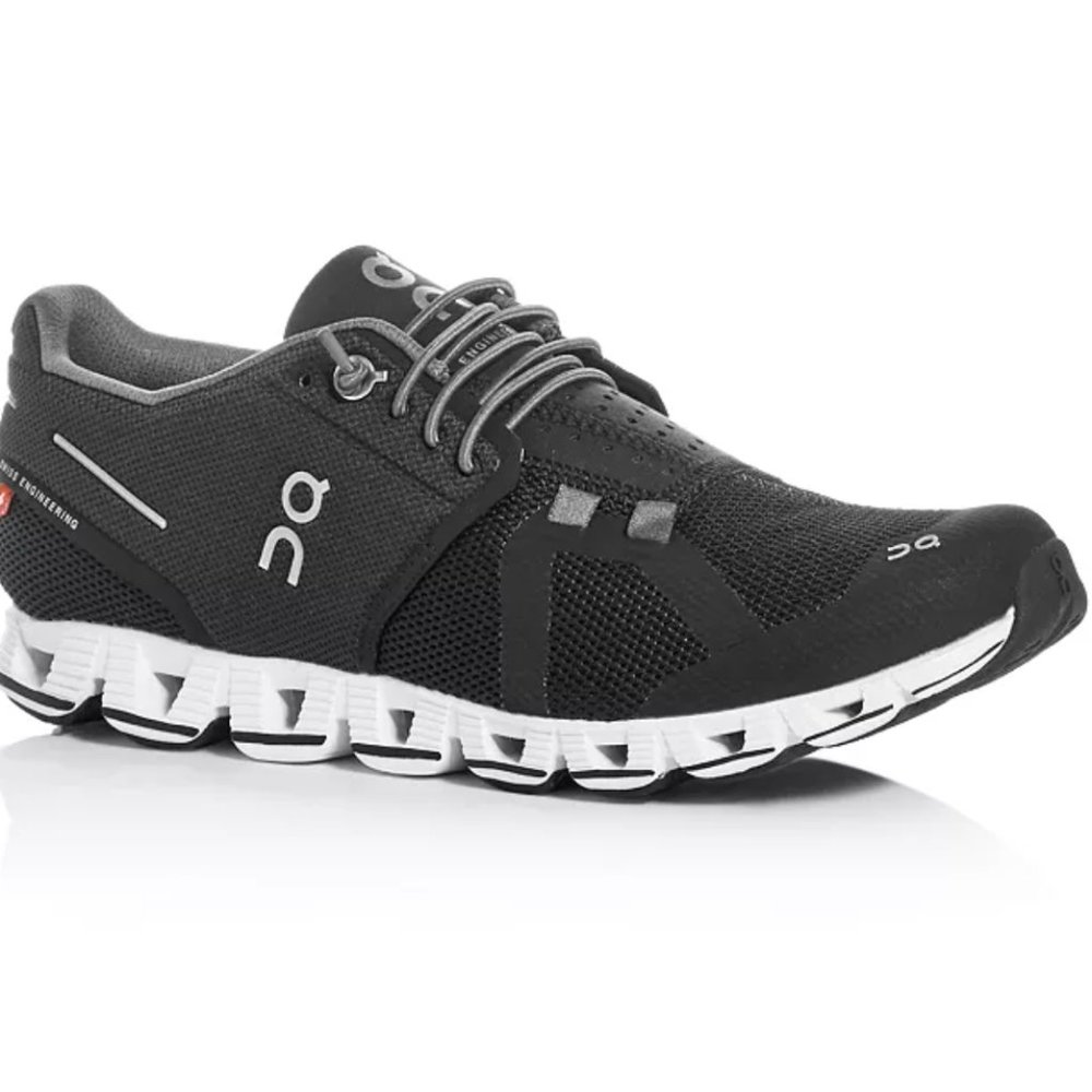 ON Running Women's Cloud Low Top Running Sneakers Black Size 10